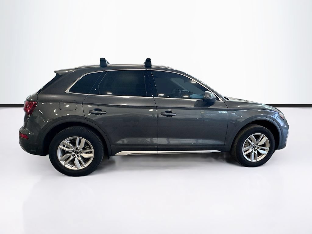Used 2023 Audi Q5 2.0T Premium w/ Convenience Package AWD/4WD image 4