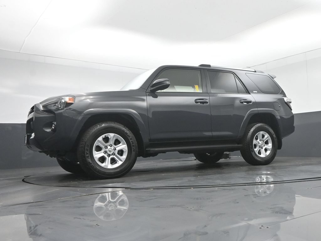 Used 2024 Toyota 4Runner SR5 AWD/4WD image 50