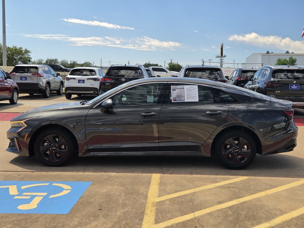 Used 2025 Kia K5 LXS FWD image 6