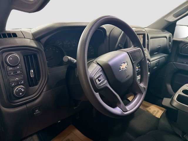 Used 2019 Chevrolet Silverado 1500 Custom w/ Custom Value Package AWD/4WD image 10