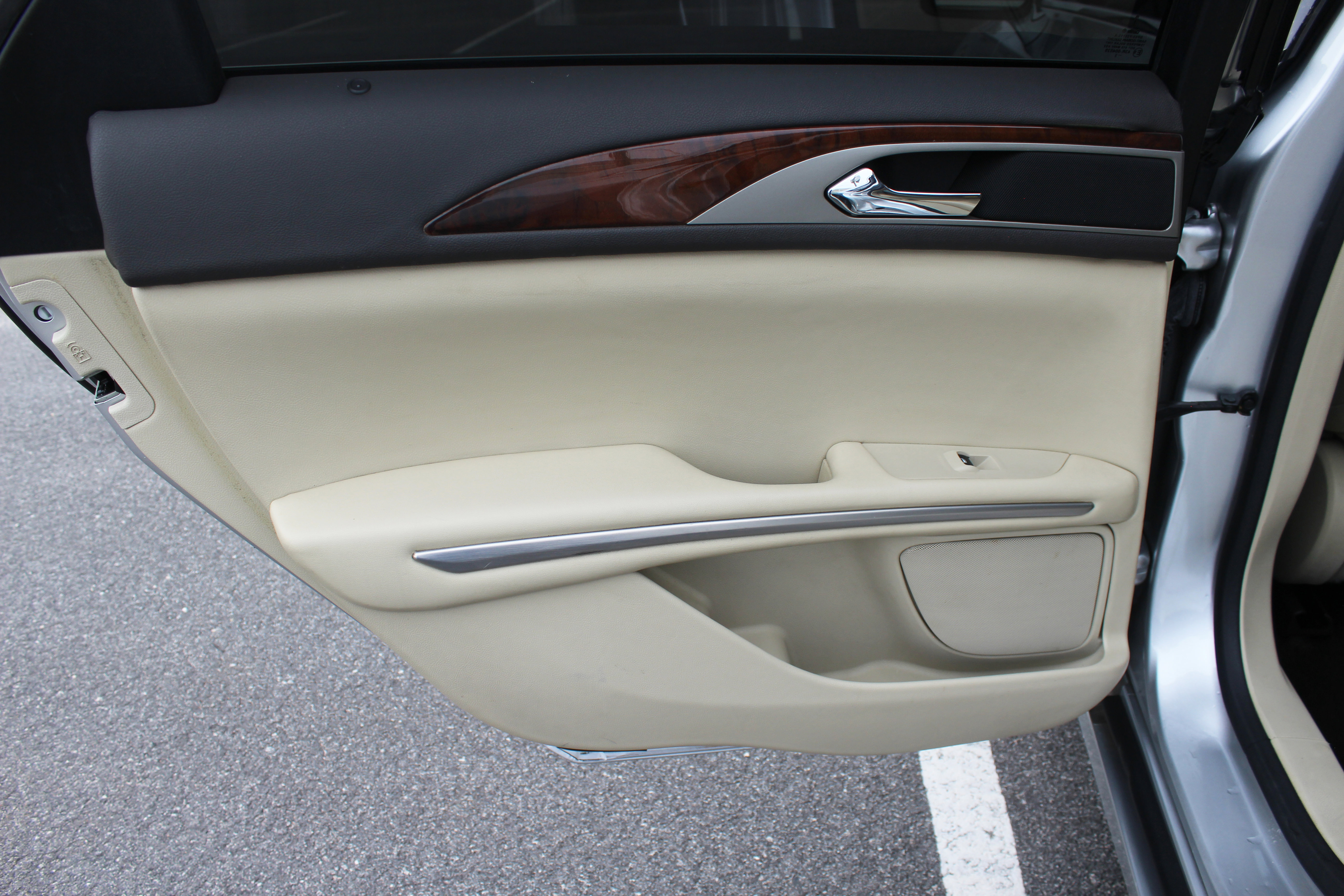 Used 2013 Lincoln MKZ Base image 43