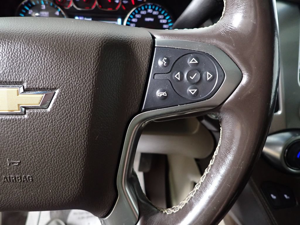 Used 2018 Chevrolet Suburban LT w/ LT Signature Package AWD/4WD image 30