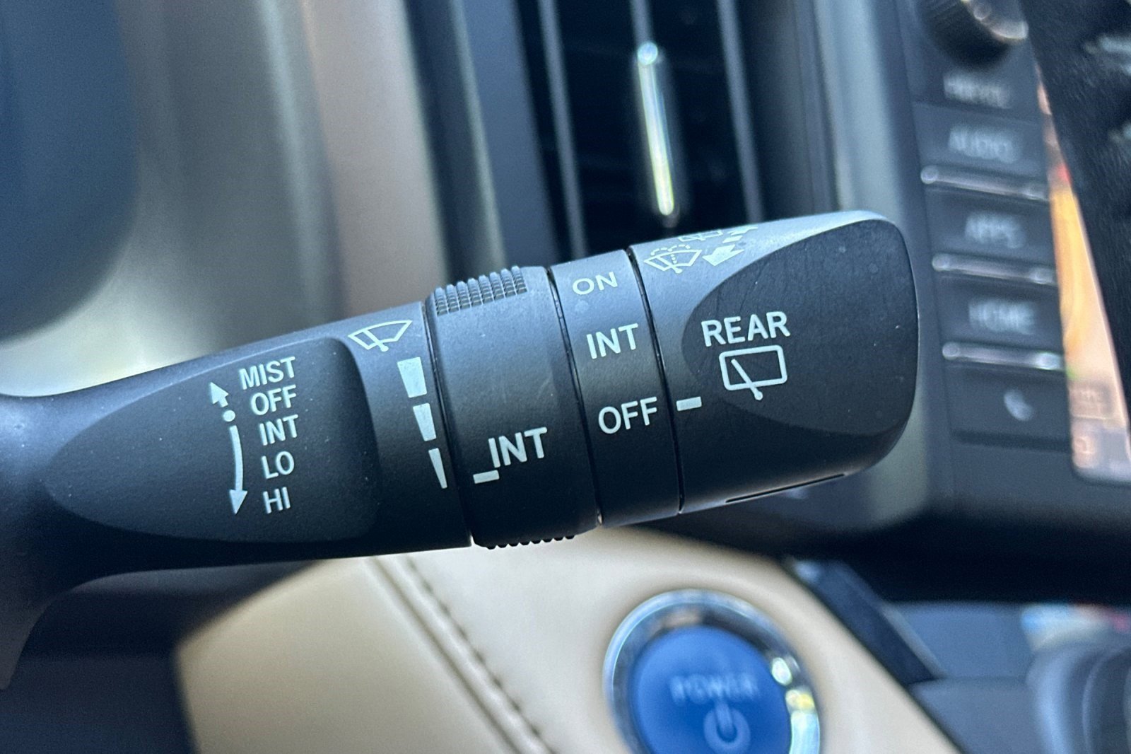 Used 2016 Toyota RAV4 XLE image 33