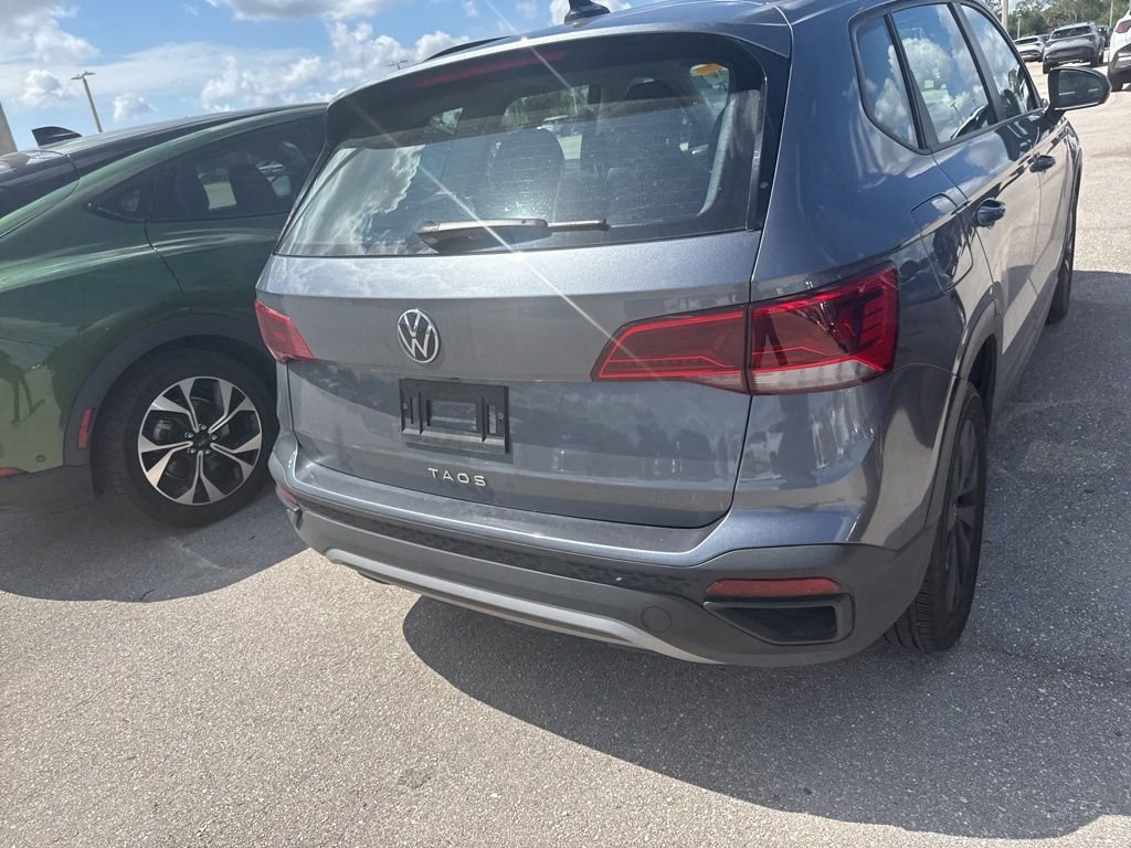 Used 2023 Volkswagen Taos S FWD image 4