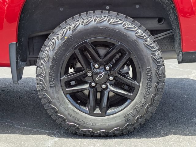 Used 2019 Chevrolet Silverado 1500 LT Trail Boss AWD/4WD image 12