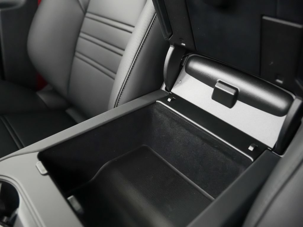 New 2026 Porsche Cayenne GTS AWD/4WD image 32