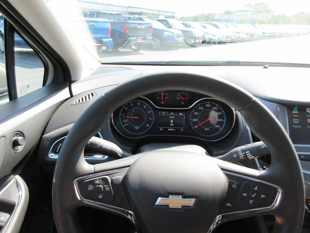Certified 2017 Chevrolet Cruze LT w/ Convenience Package FWD image 26