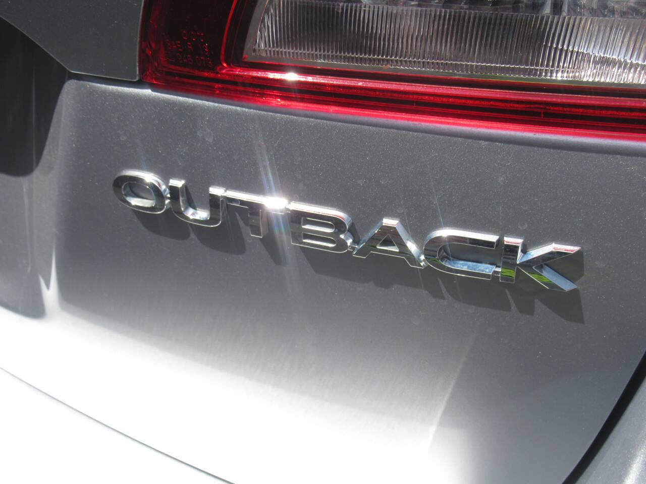 Used 2019 Subaru Outback 2.5i Limited AWD/4WD image 8