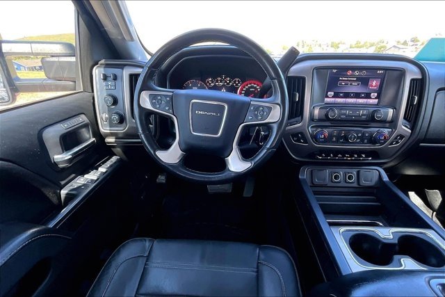 Used 2015 GMC Sierra 2500 Denali w/ Duramax Plus Package AWD/4WD image 8