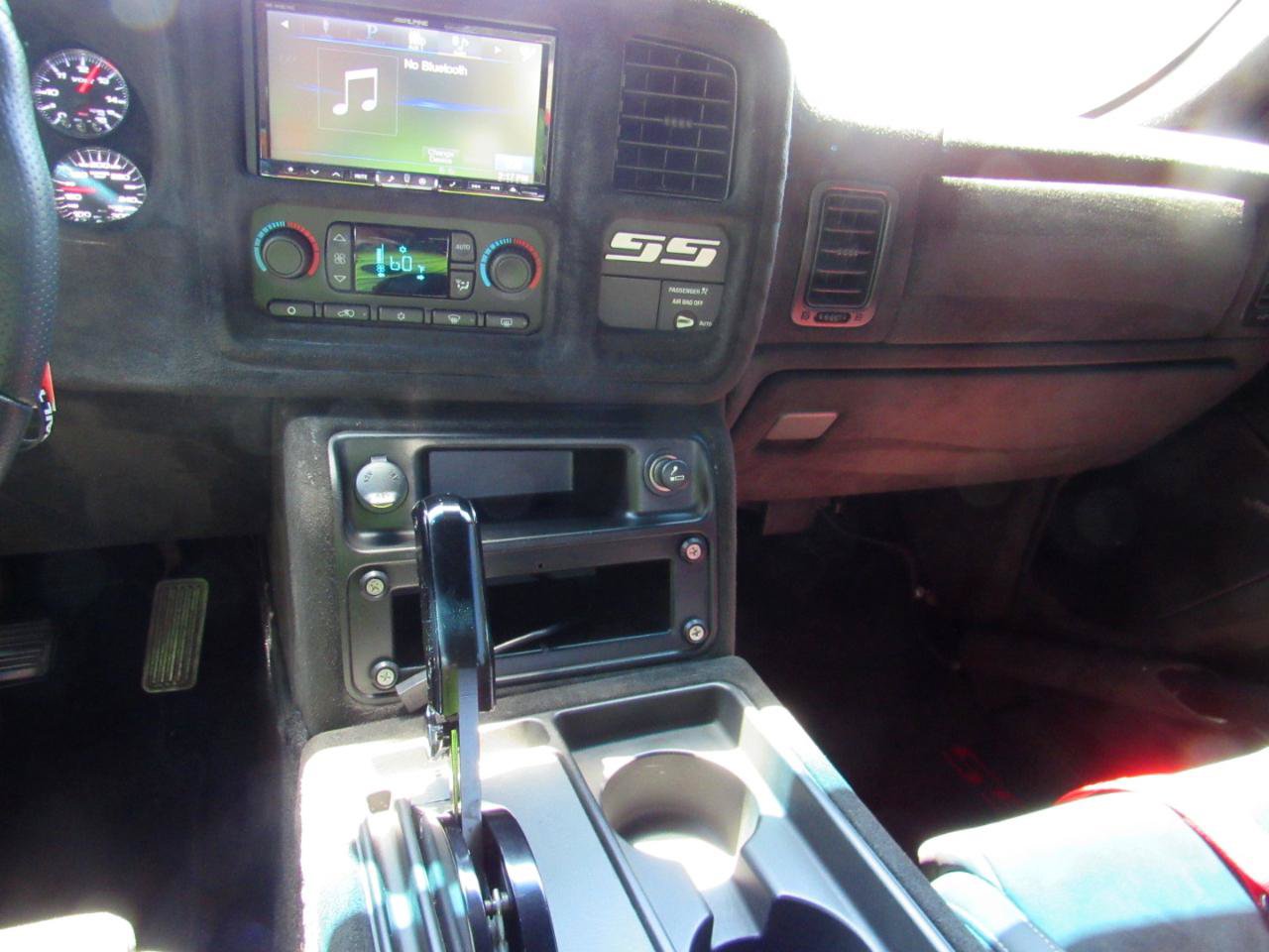 Used 2004 Chevrolet Silverado 1500 SS AWD/4WD image 34