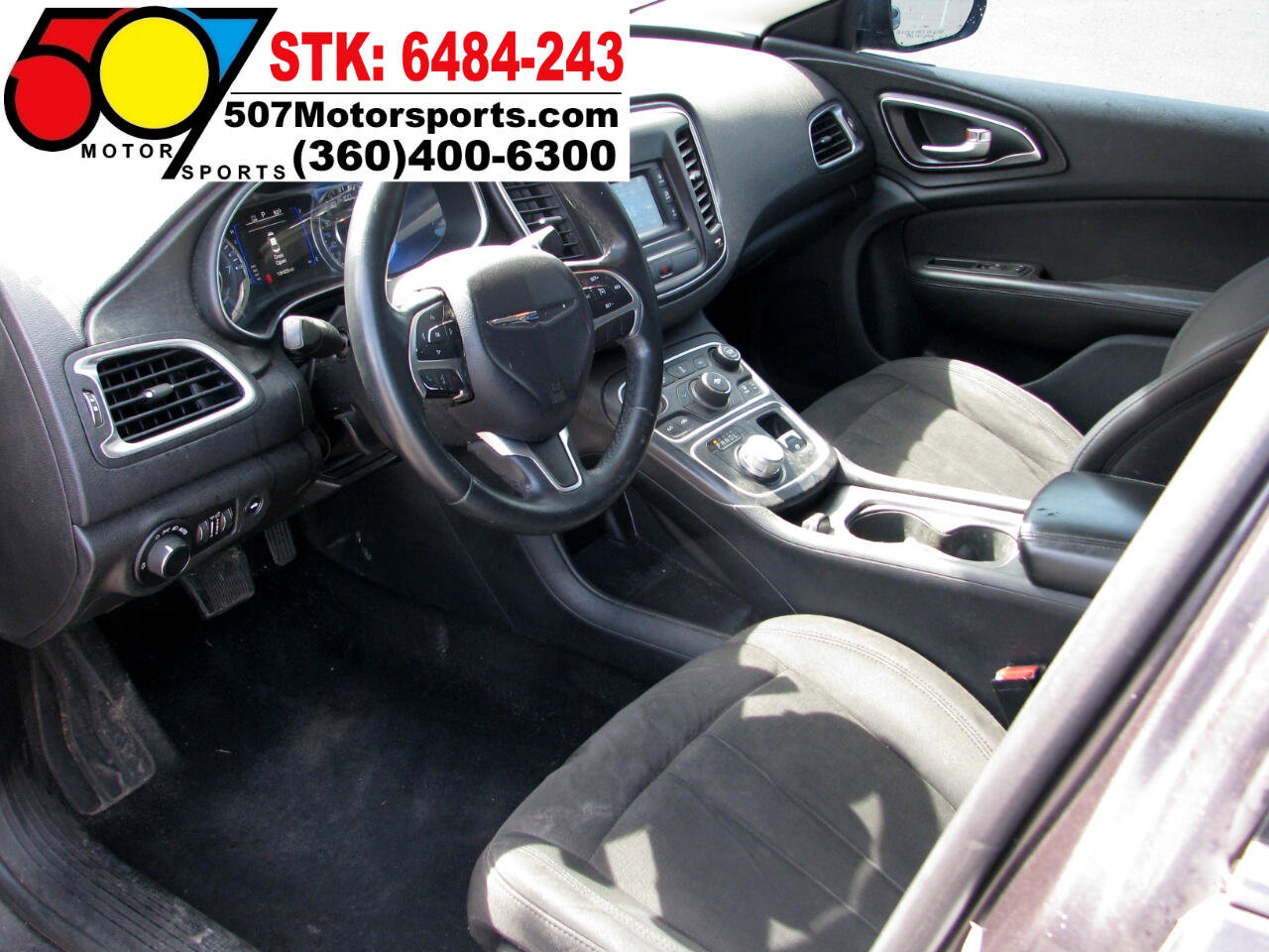 Used 2015 Chrysler 200 Limited w/ Convenience Group image 38