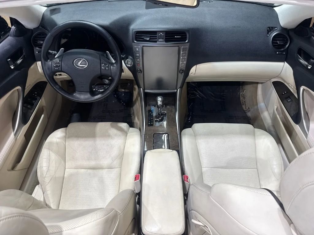 Used 2010 Lexus IS 250C image 11