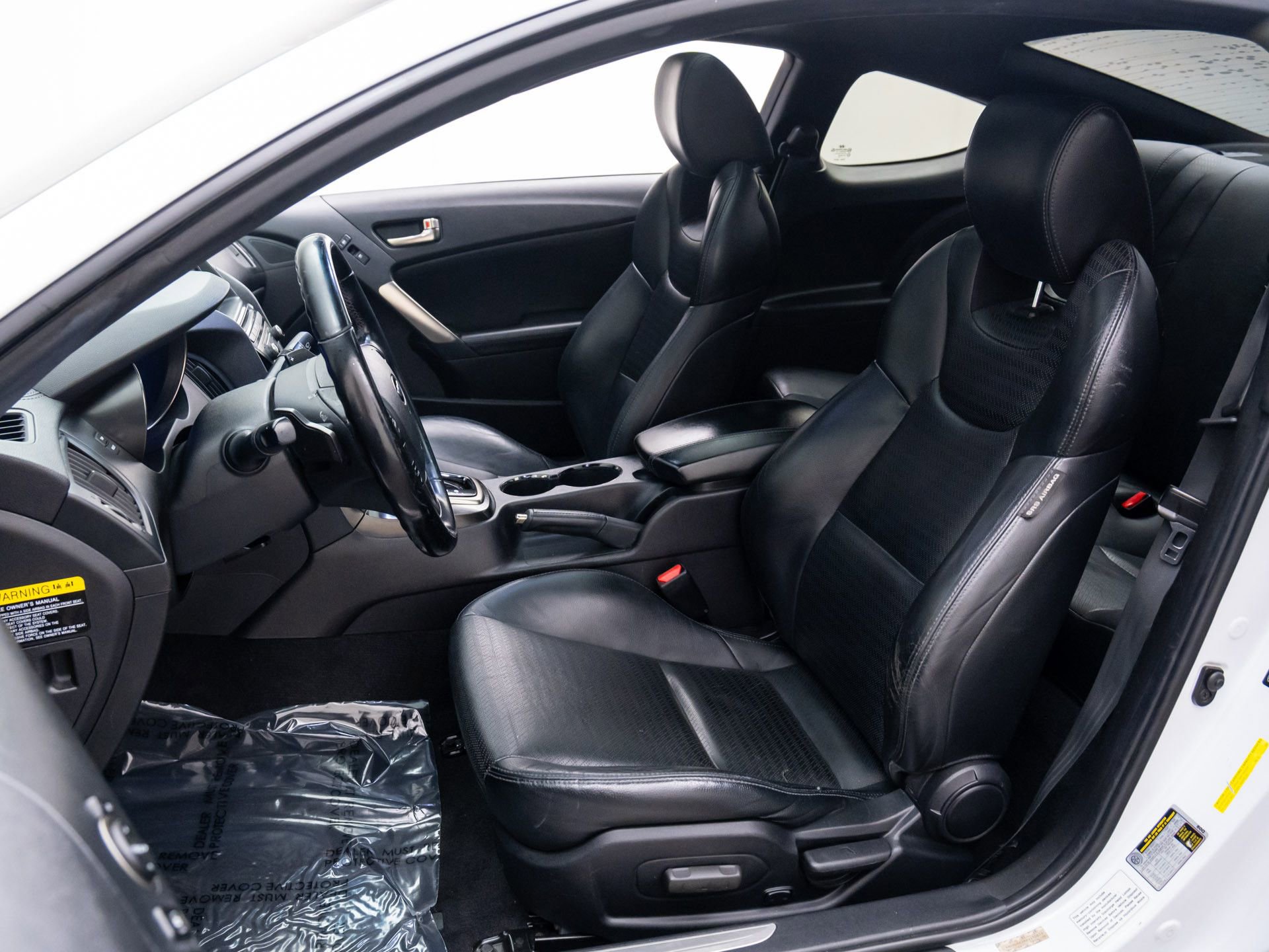 Used 2013 Hyundai Genesis 3.8 image 16