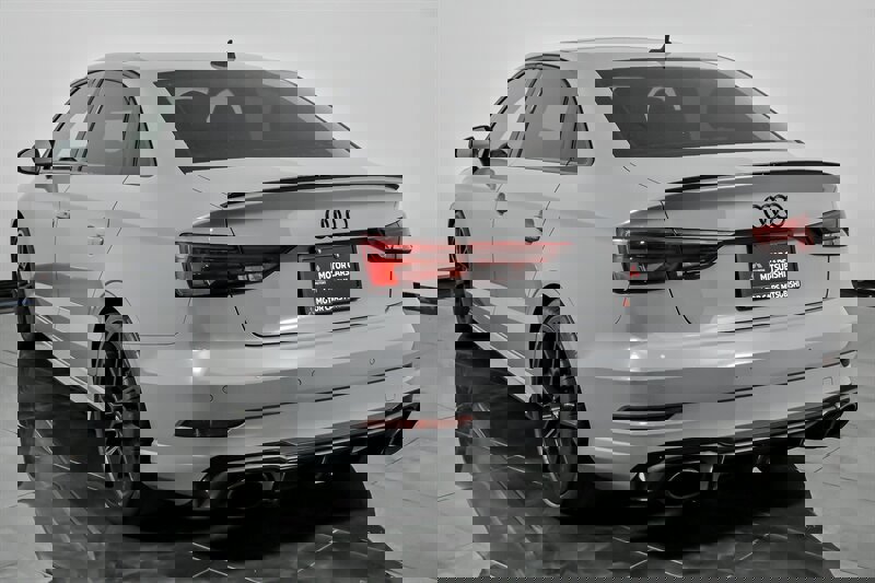 Used 2019 Audi RS 3 w/ Technology Package image 9