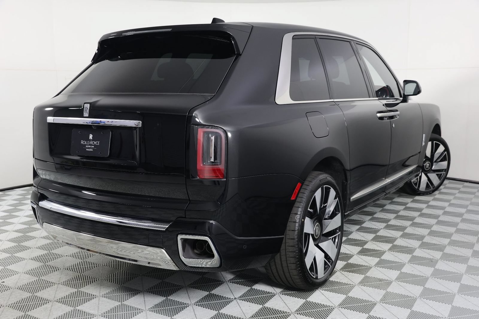 New 2026 Rolls-Royce Cullinan AWD/4WD image 7