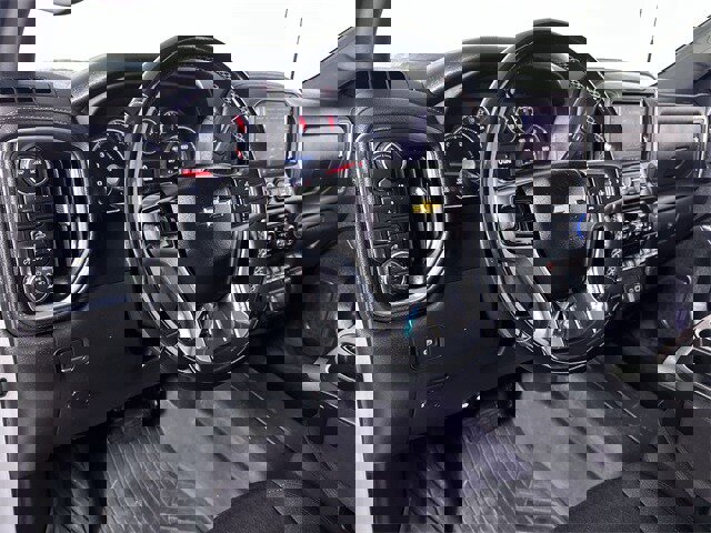 Used 2023 Chevrolet Silverado 2500 LT image 10