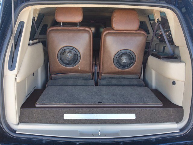 Used 2009 Cadillac Escalade ESV AWD w/ Livery Package image 38