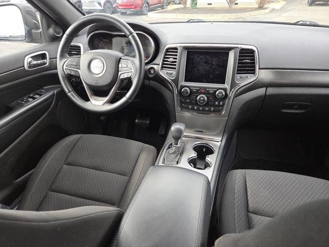 Used 2018 Jeep Grand Cherokee Laredo image 27