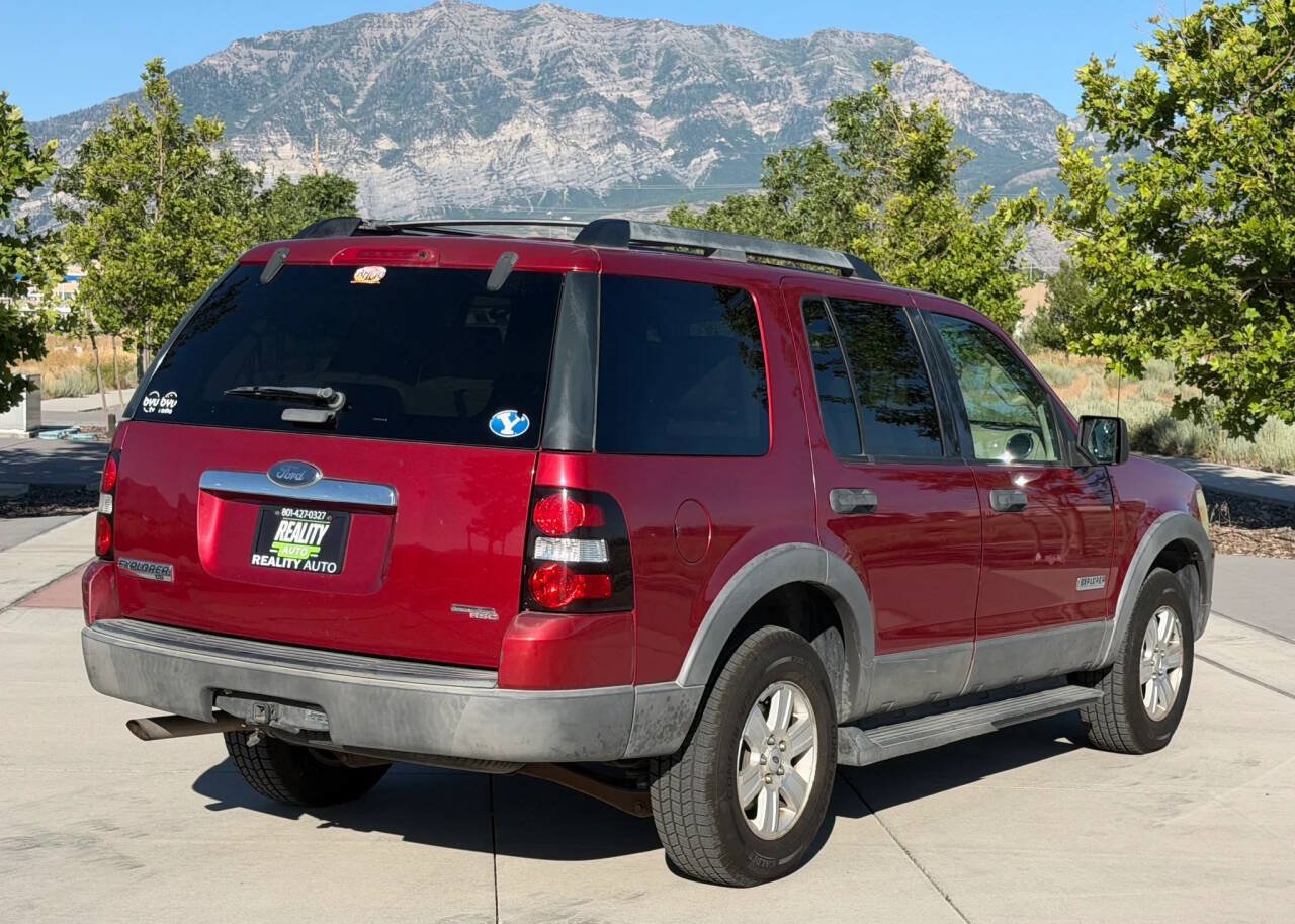 Used 2006 Ford Explorer XLT AWD/4WD image 5