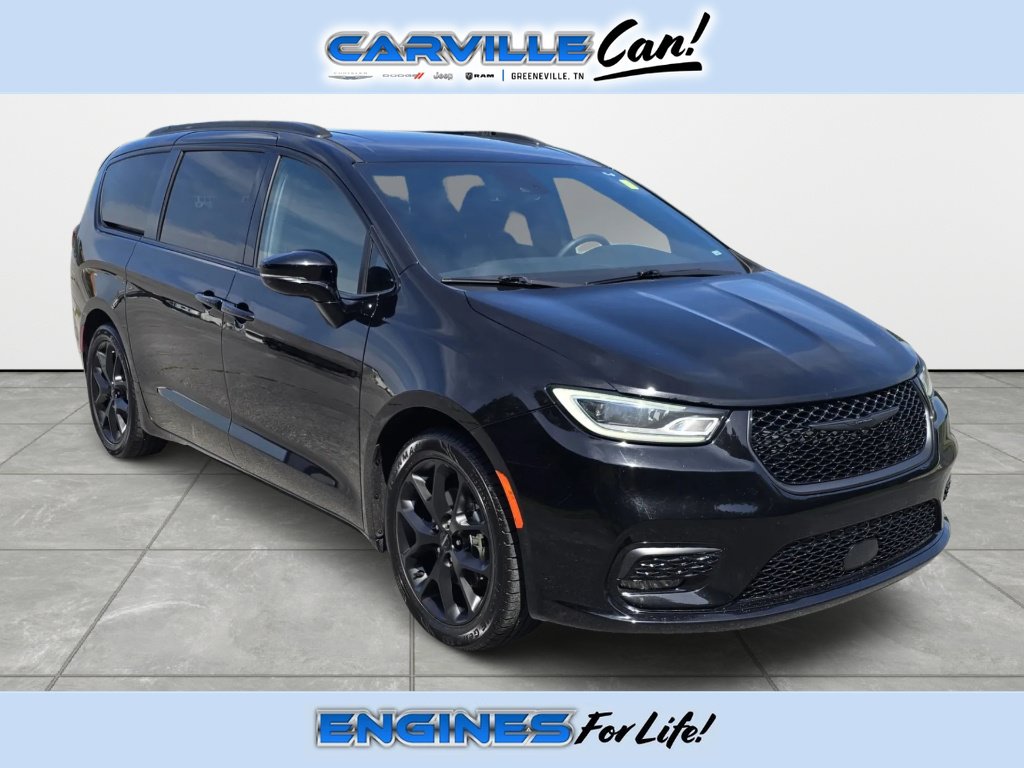 Used 2025 Chrysler Pacifica Limited FWD image 1