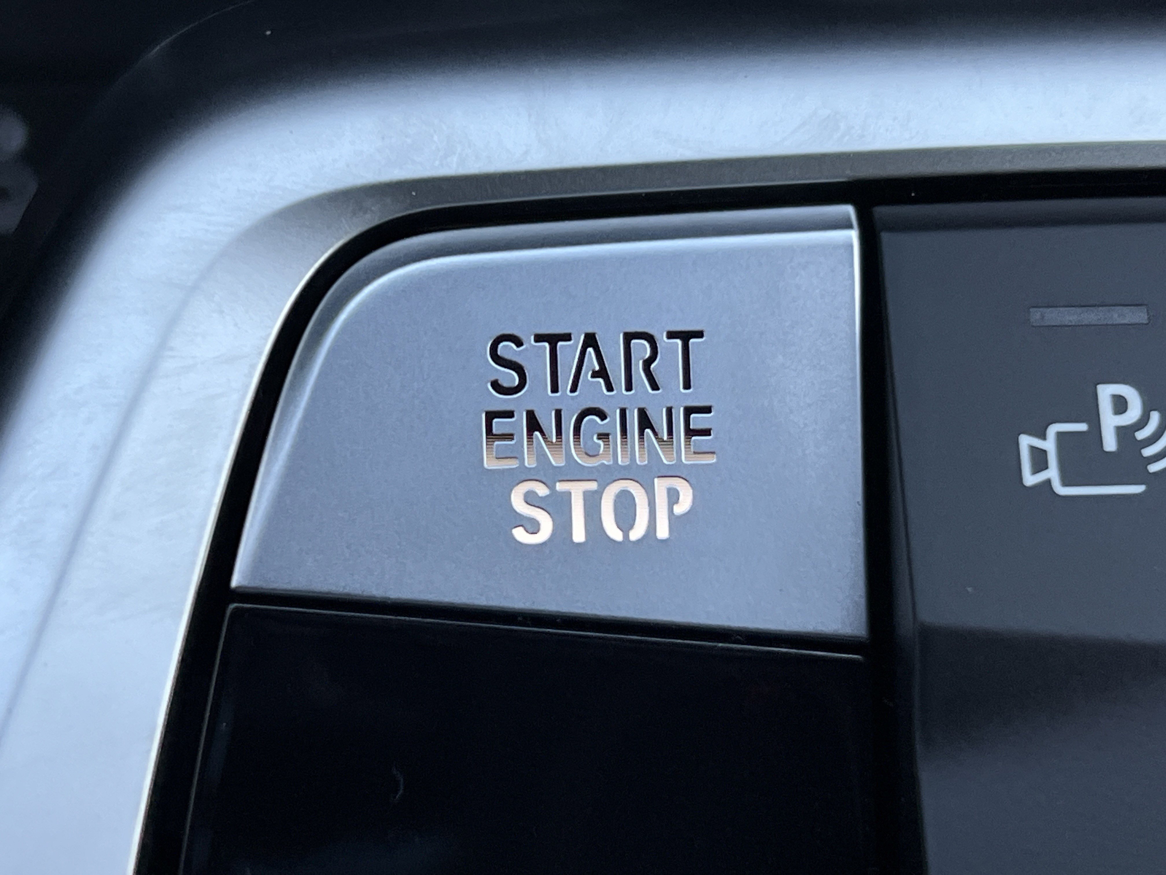 New 2026 BMW X2 xDrive28i w/ Technology Package image 9