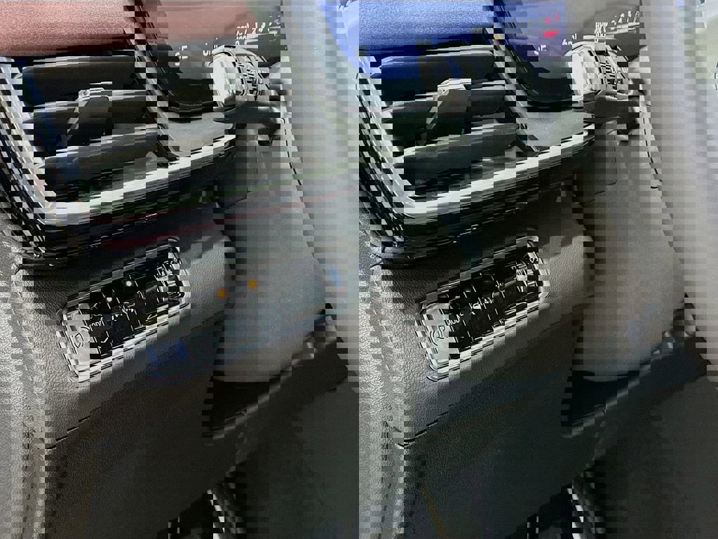 New 2026 Buick Envision Sport Touring image 12