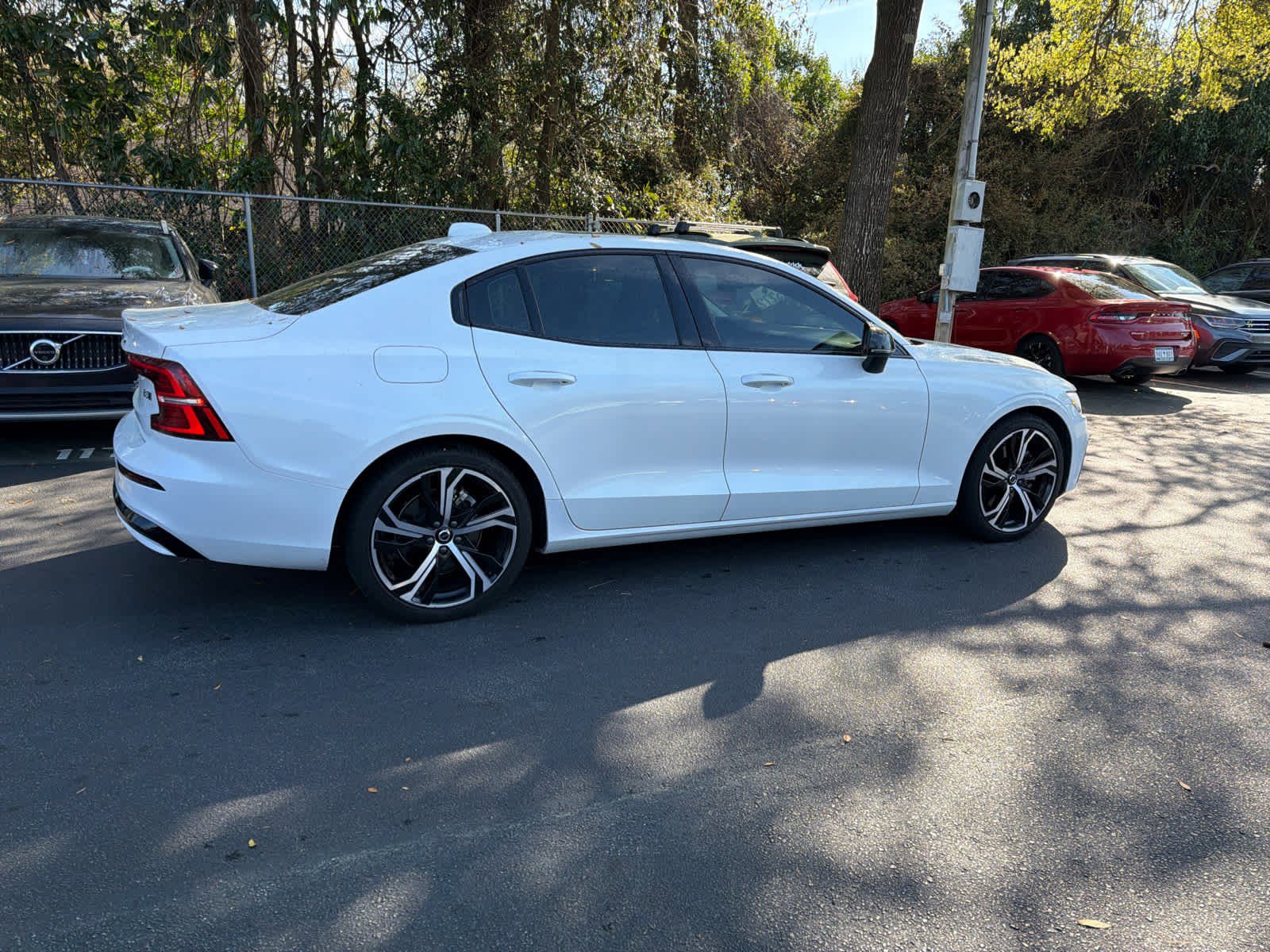 Certified 2024 Volvo S60 B5 Core image 16