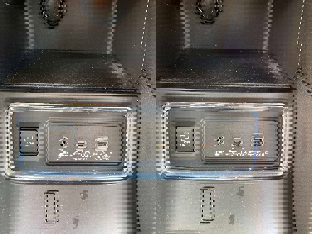 Certified 2023 Subaru Ascent Limited w/ Technology Package image 15