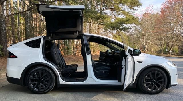 Used 2023 Tesla Model X image 7