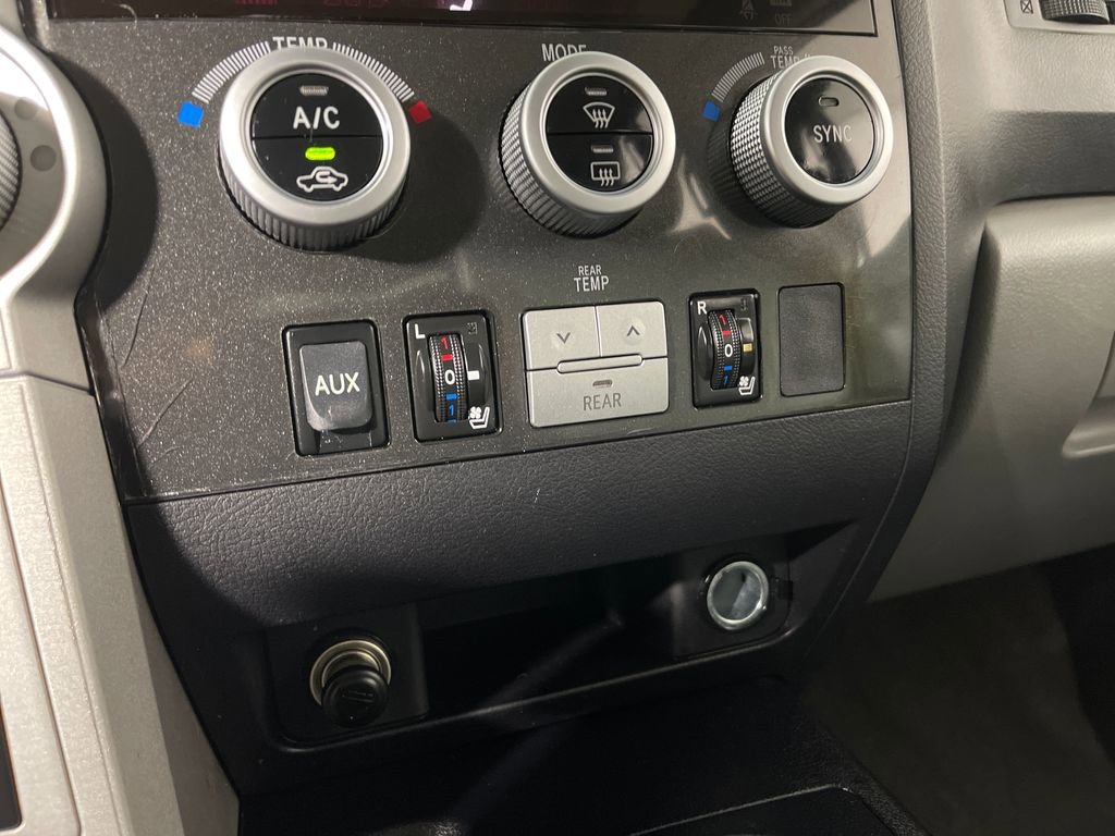 Used 2008 Toyota Sequoia Platinum image 30