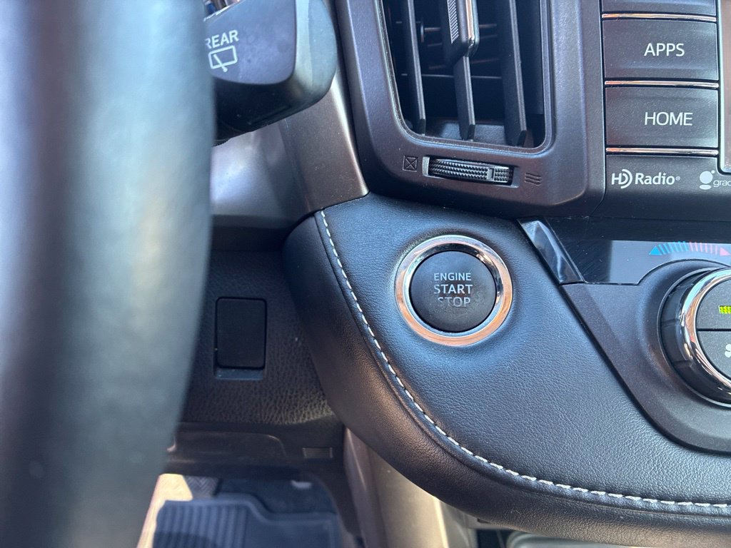 Used 2018 Toyota RAV4 XLE w/ Plus Extra Value Package AWD/4WD image 29