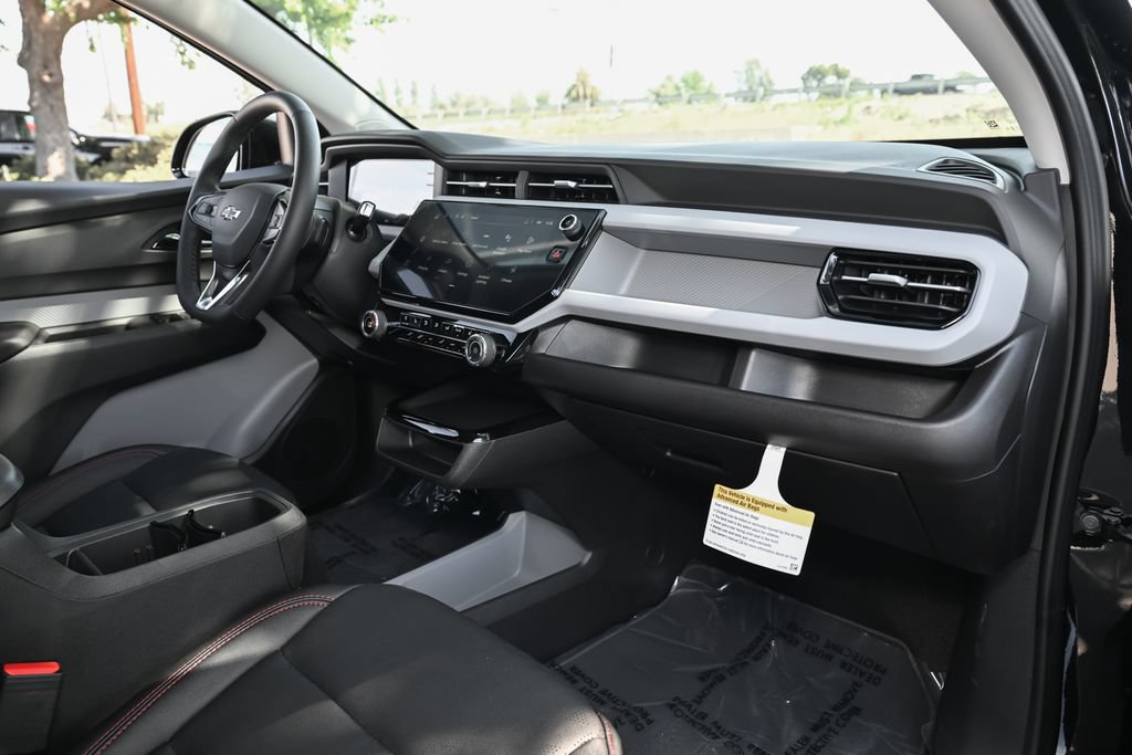 New 2027 Chevrolet Bolt RS FWD image 37
