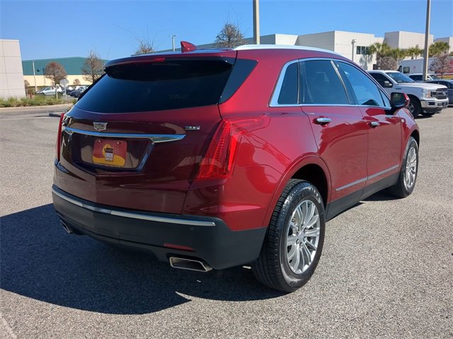 Used 2017 Cadillac XT5 Luxury w/ Driver Awareness Package image 4