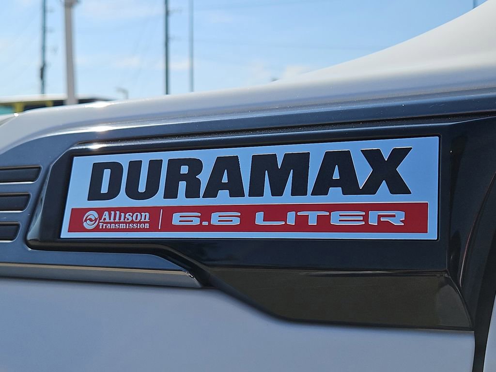 Used 2025 GMC Sierra 2500 AT4 image 12