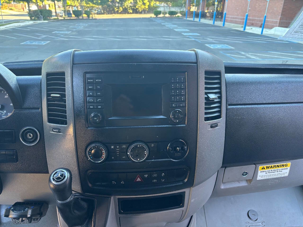 Used 2016 Mercedes-Benz Sprinter 2500 image 17