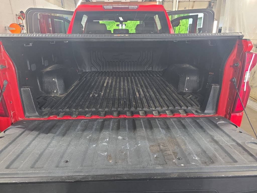 Used 2019 Chevrolet Silverado 1500 Custom w/ Custom Value Package AWD/4WD image 12
