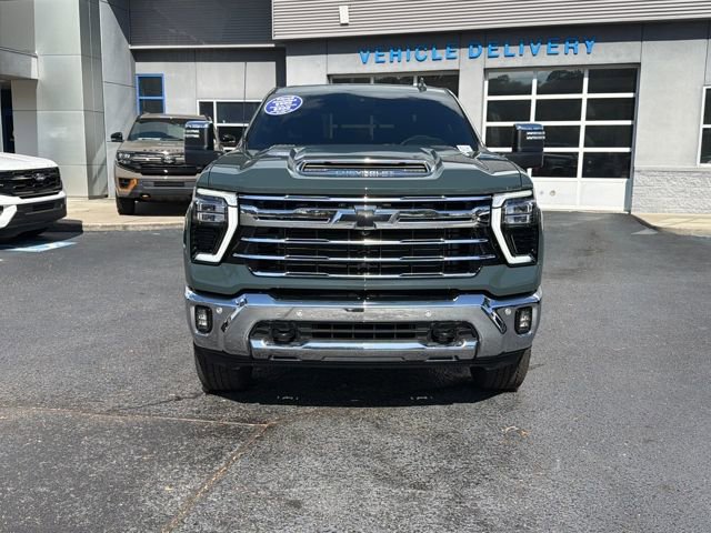 Used 2026 Chevrolet Silverado 2500 LTZ w/ LTZ Convenience Package image 3