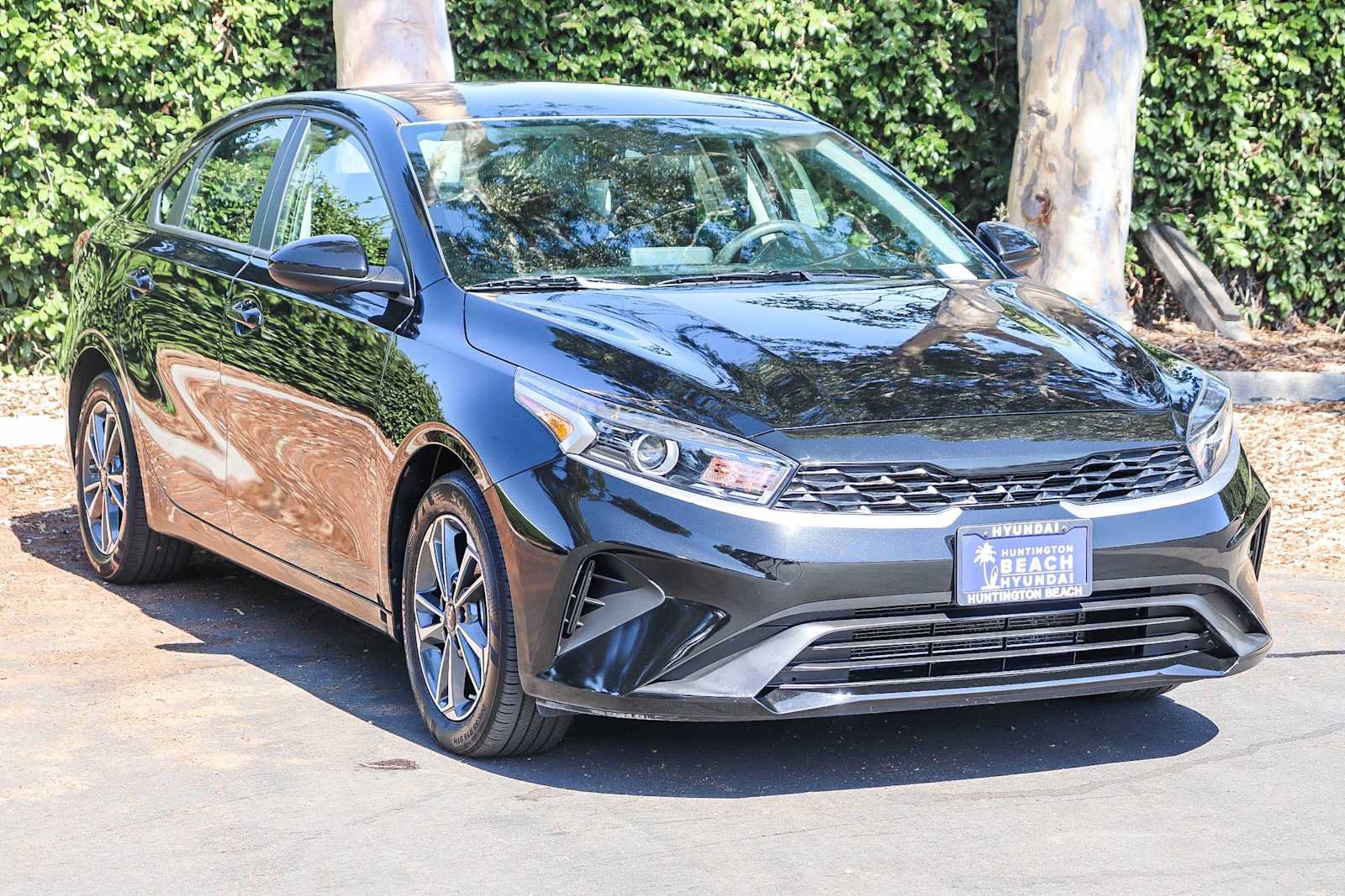 Used 2024 Kia Forte LXS FWD image 3