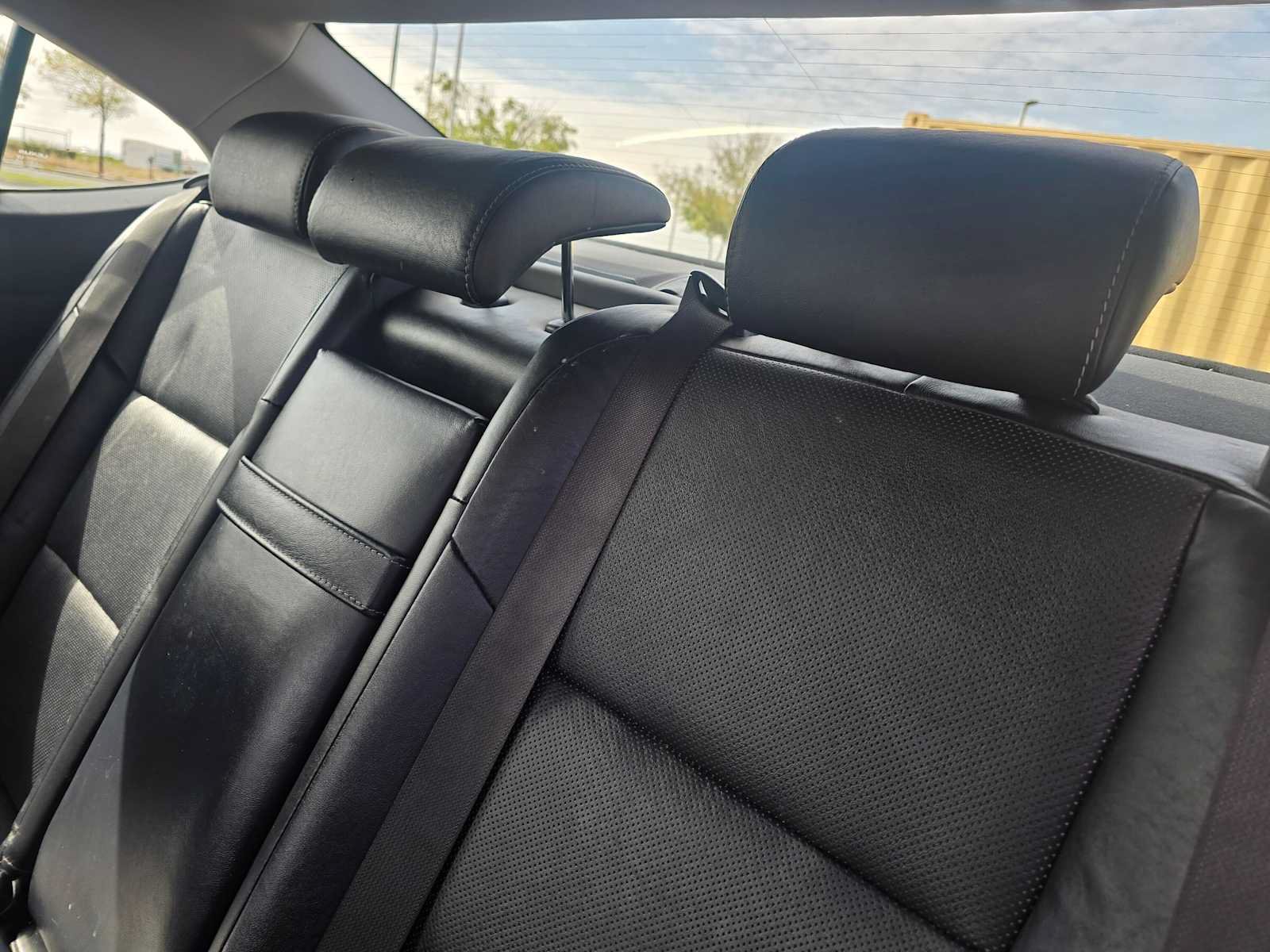 Used 2014 Lexus ES 300h w/ Luxury Package w/Bamboo Trim FWD image 17