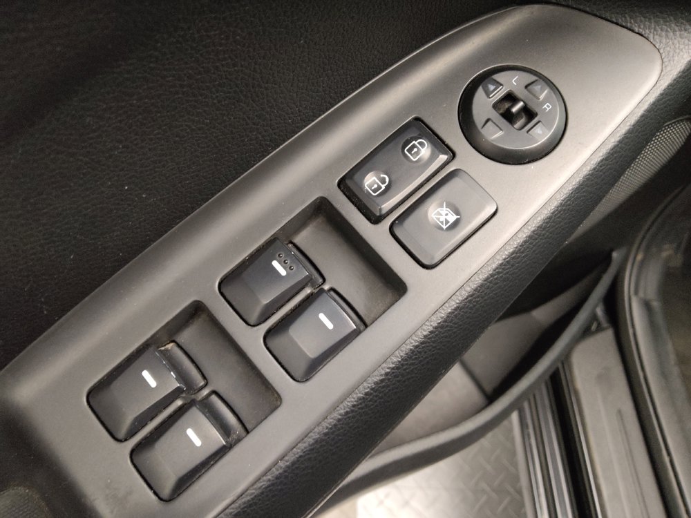 Used 2017 Kia Forte LX image 27