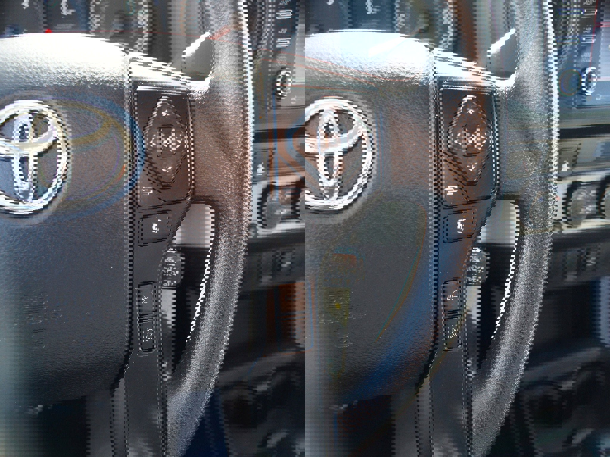 Used 2021 Toyota Tacoma SR image 8