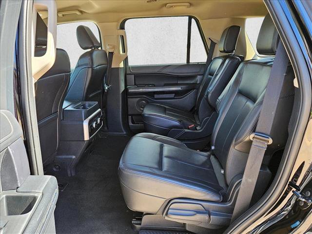 Used 2024 Ford Expedition XLT AWD/4WD image 19