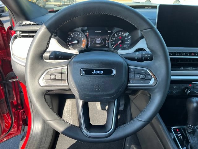 Used 2025 Jeep Compass Limited AWD/4WD image 21