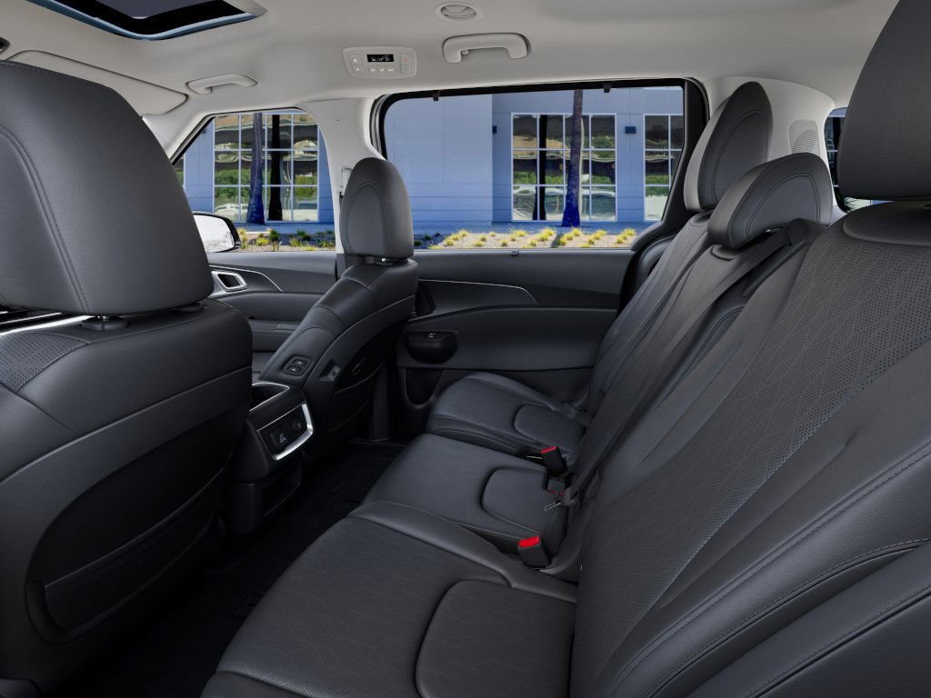 New 2026 Kia Carnival SX w/ SX Dark Edition Package image 18