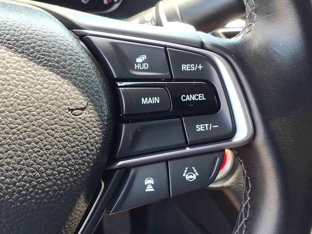 Used 2019 Honda Accord Touring image 11