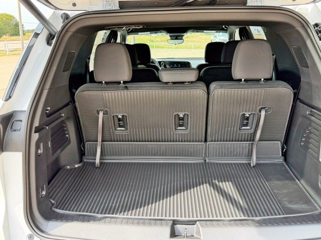 New 2026 Chevrolet Traverse LT w/ Driver Confidence Package image 19