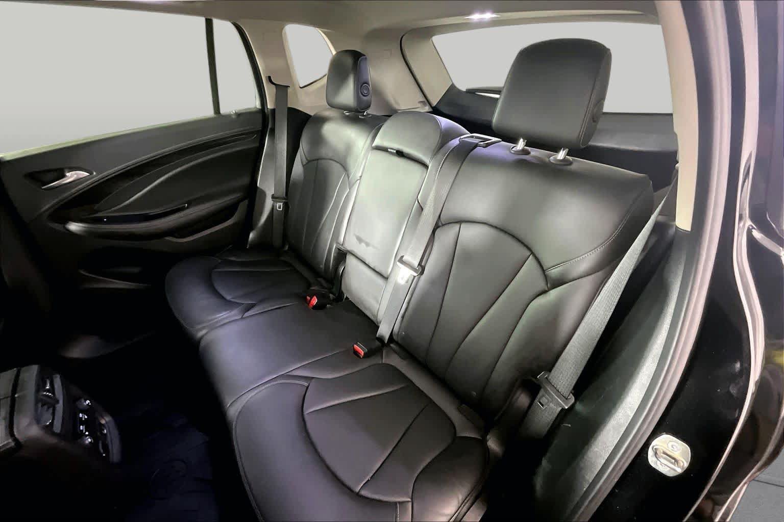 Used 2020 Buick Envision Essence FWD image 18