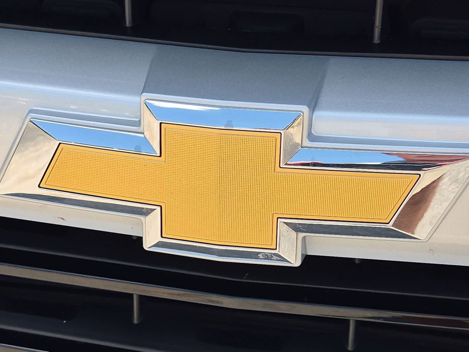 Used 2018 Chevrolet Silverado 1500 LT w/ All Star Edition AWD/4WD image 12