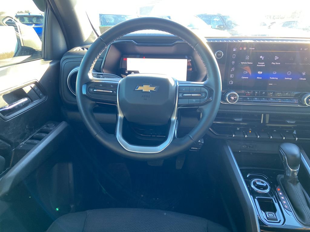 Used 2024 Chevrolet Colorado LT w/ LT Convenience Package II AWD/4WD image 17