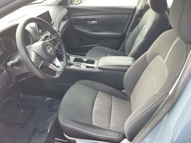 Used 2024 Nissan Sentra SV FWD image 11